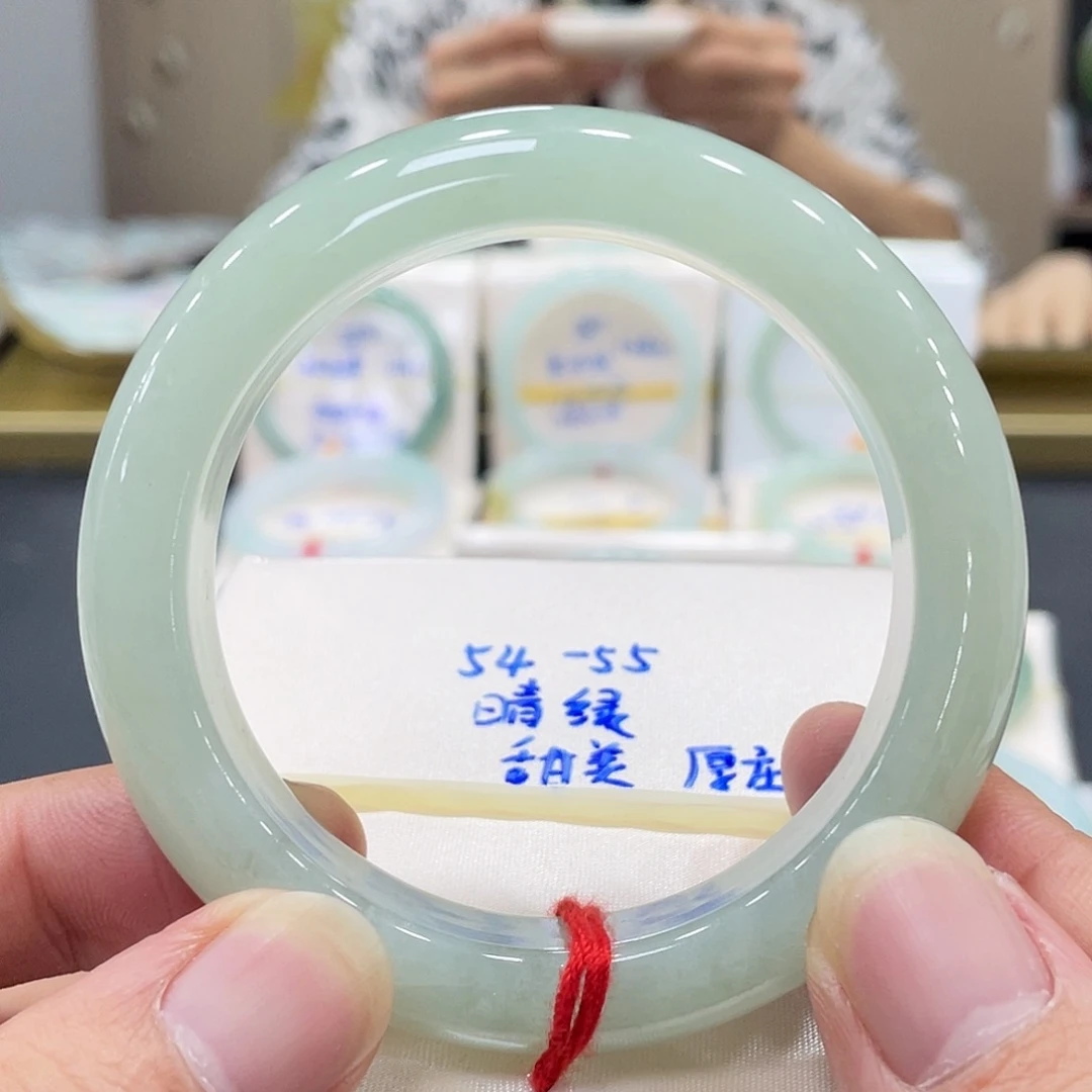 未镶嵌手镯翡翠翡翠手镯