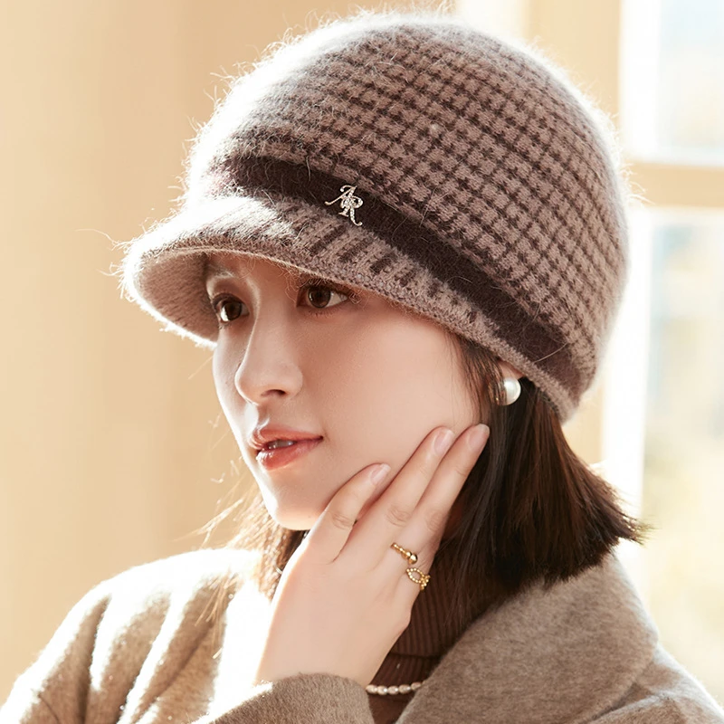 帽子冬中老年仿兔毛线帽女户外骑行防寒老太太鸭舌加绒保暖针织帽