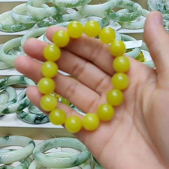 小****蛇纹石玉未镶嵌手链