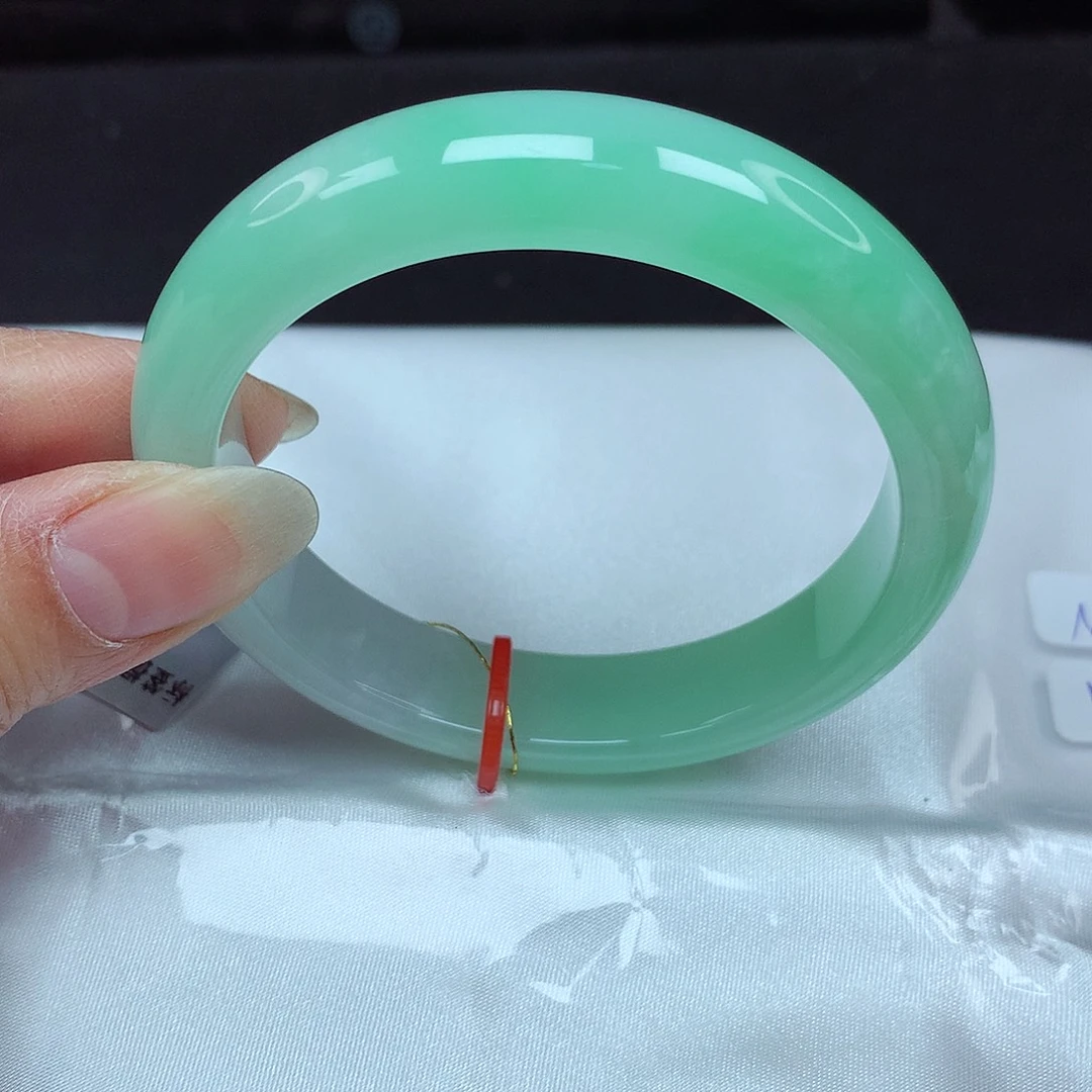 翡翠未镶嵌手镯55圈320