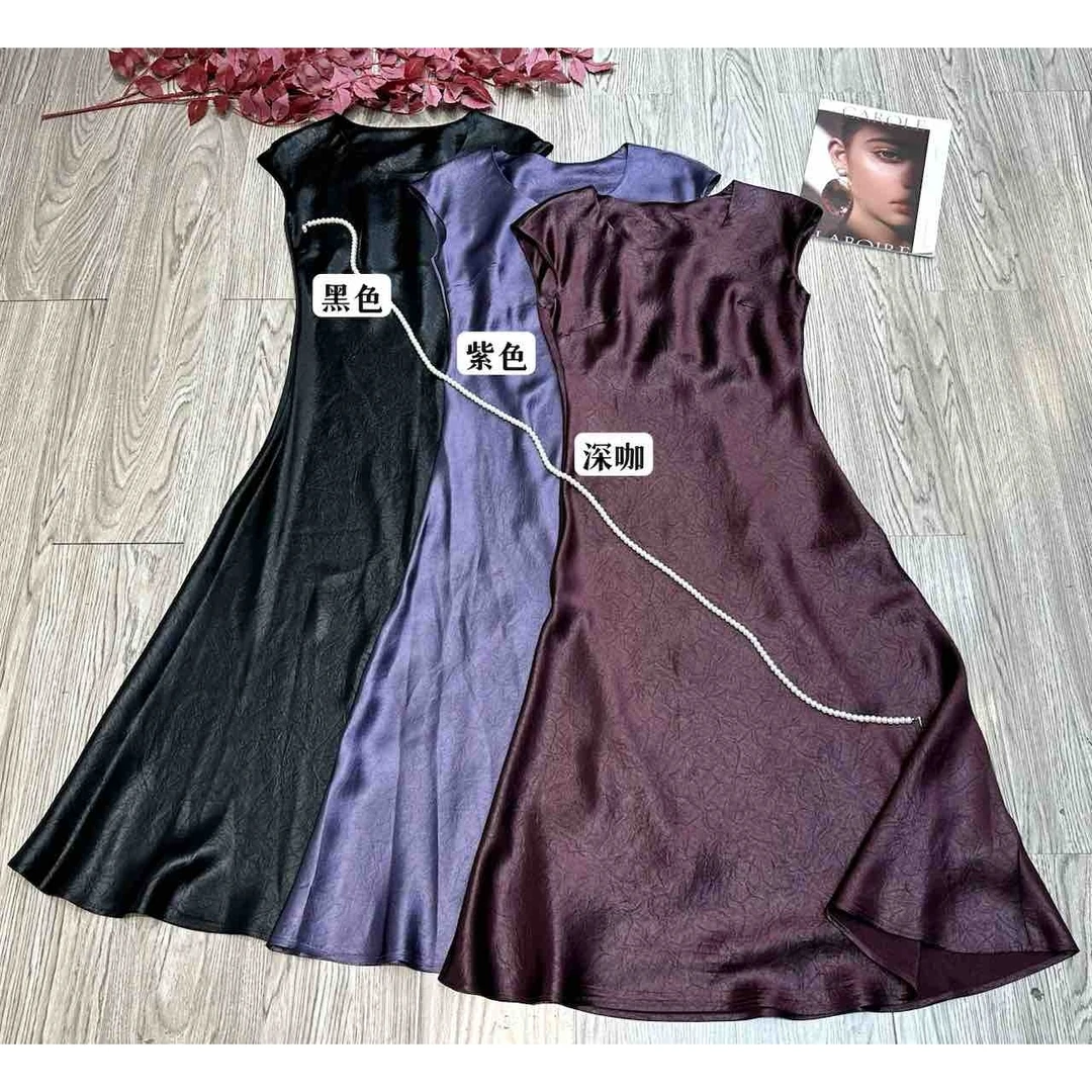 KiKi严选：25C089-YUNSHI家欧货南油夏季高级感极简纯色连衣裙