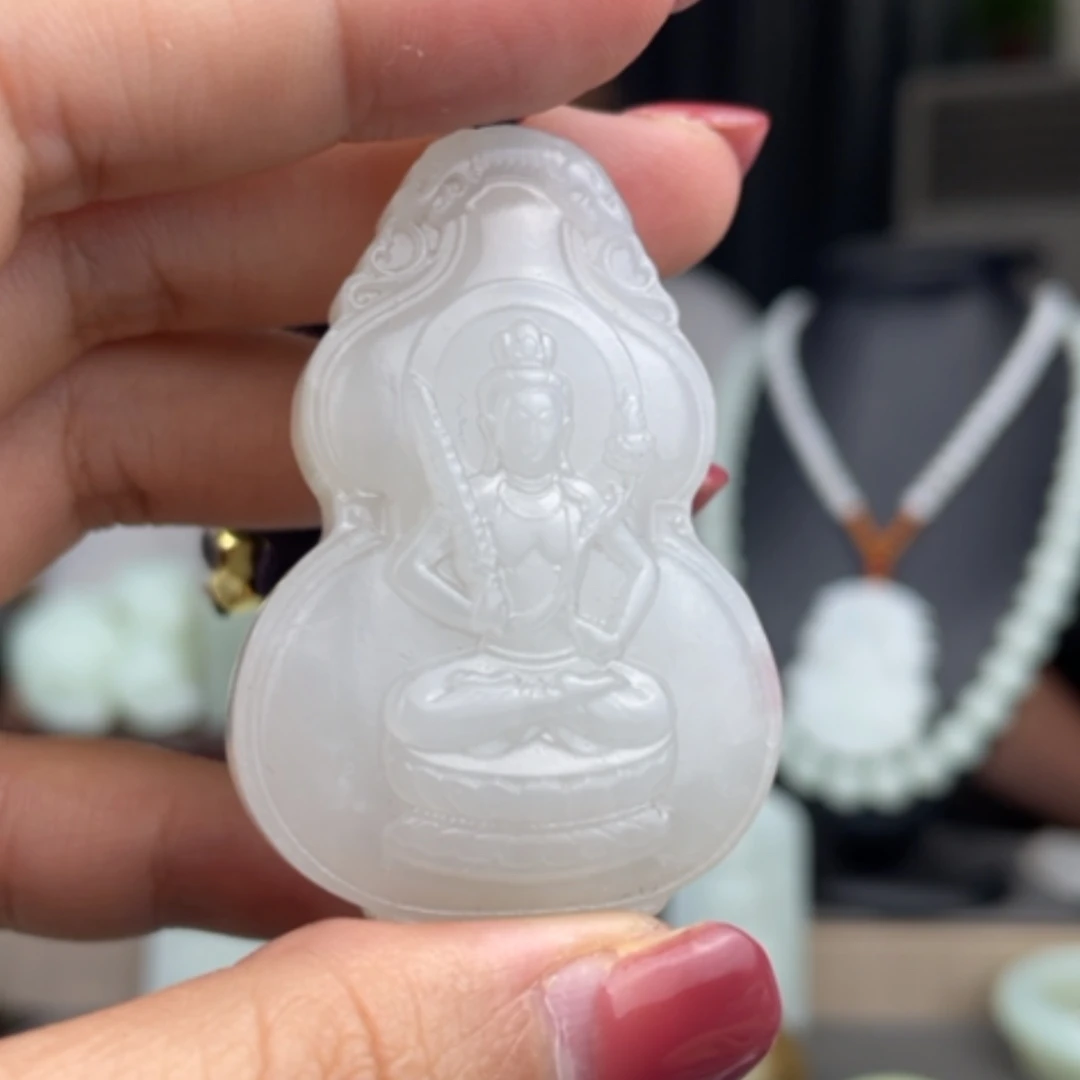 【闪购商品】颈饰未镶嵌和田玉