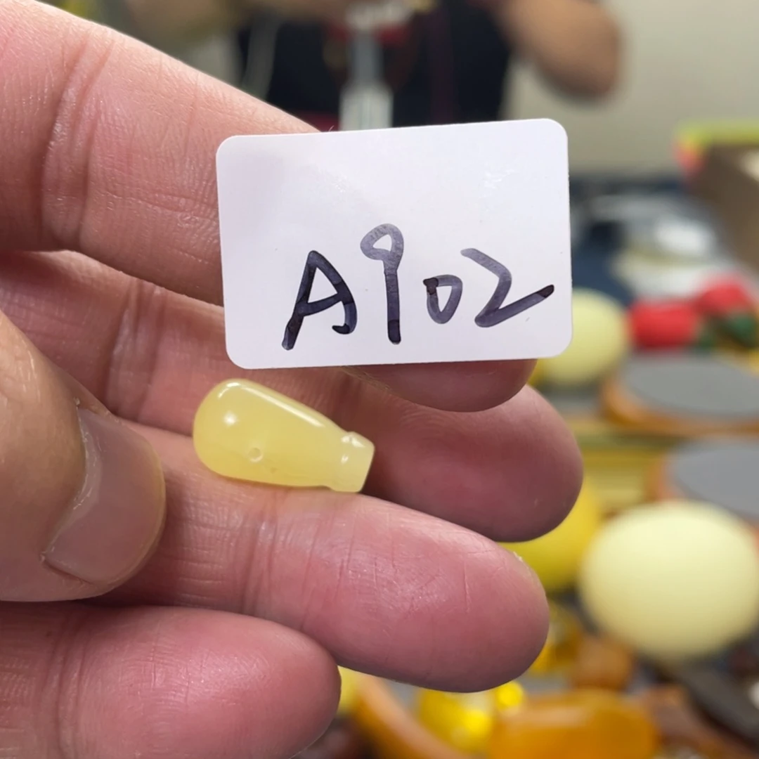 手链琥珀未镶嵌多样性发，发其中一件