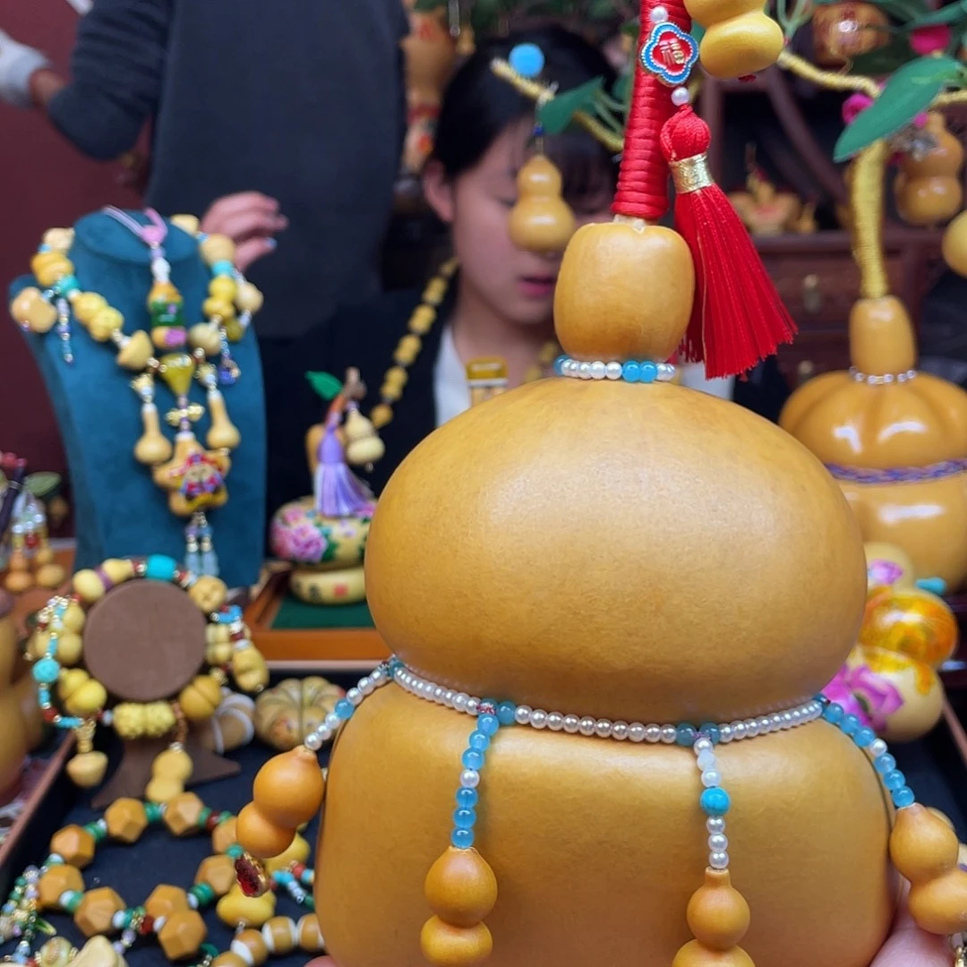 楷***航大叶紫檀（黑酸枝木类）