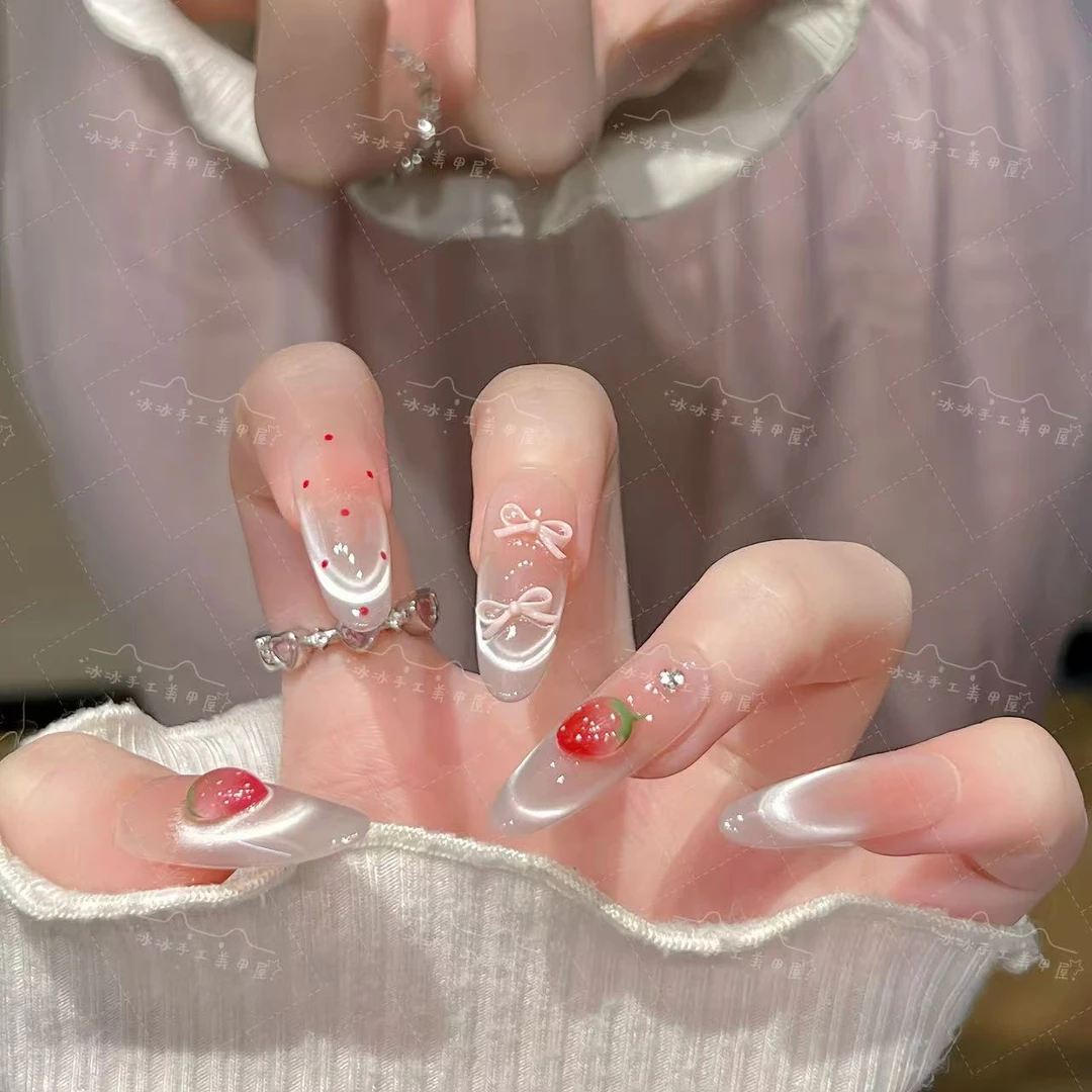 【小草莓】薄荷清新带钻猫眼显白气质高级美甲可拆卸穿戴甲款式