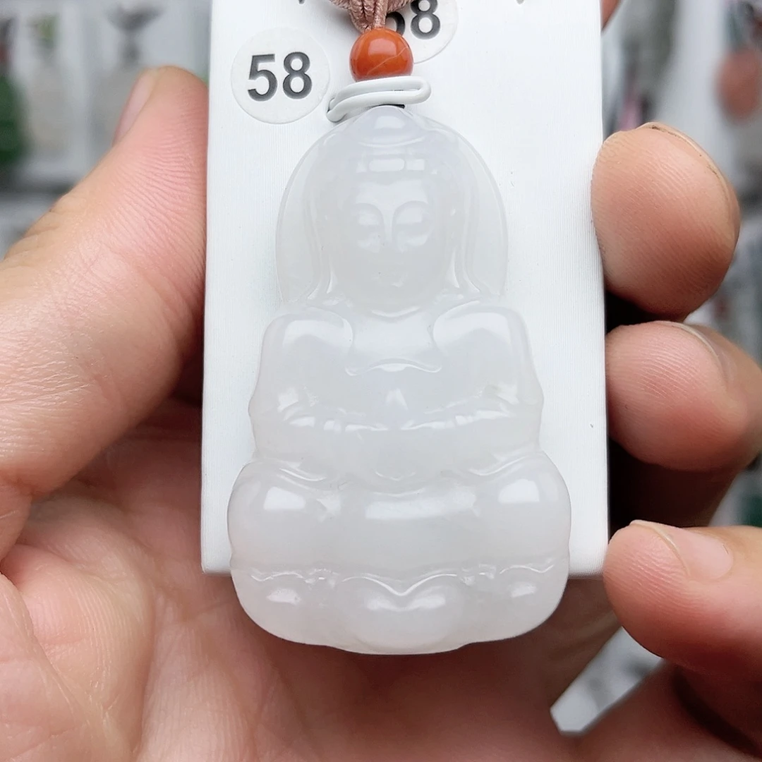 吴***少颈饰未镶嵌石英质玉