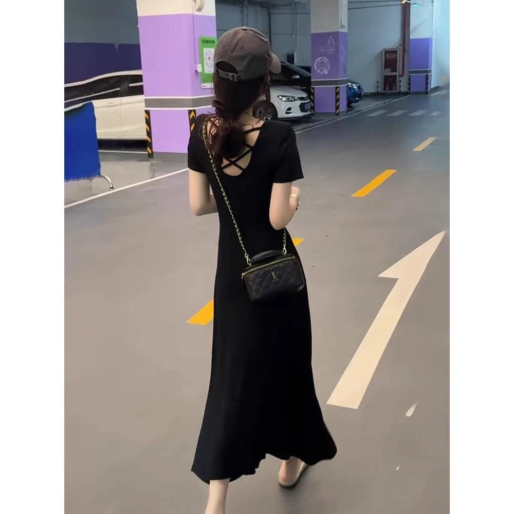 韩系黑色镂空后背短袖连衣裙女夏季辣妹U领收腰显瘦中长款a字长裙