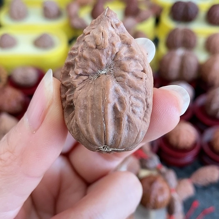 文玩核桃把件异形单只