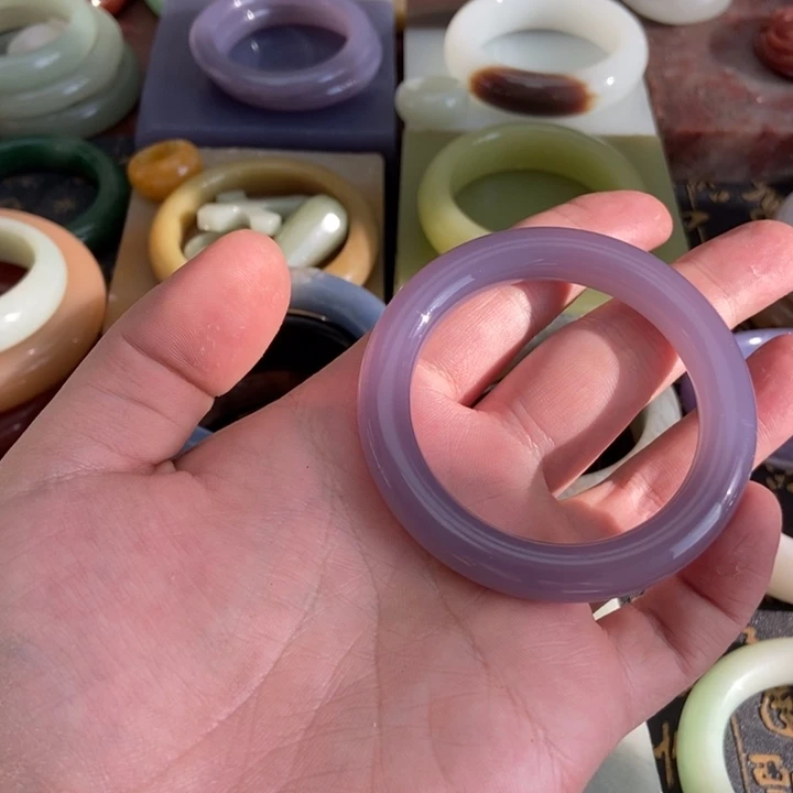 石英质玉未镶嵌手镯