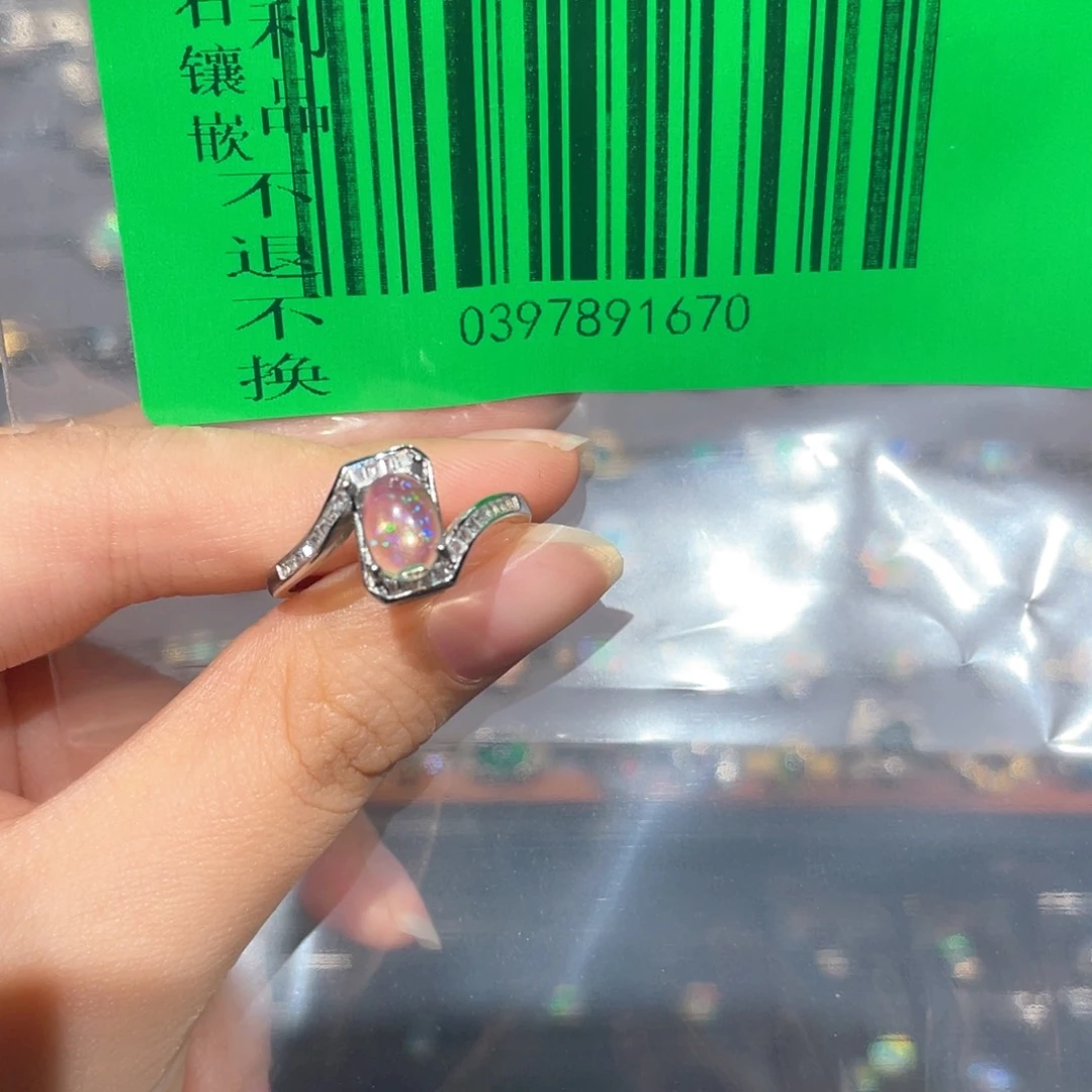 Z***e欧泊银S925镶嵌欧泊戒指