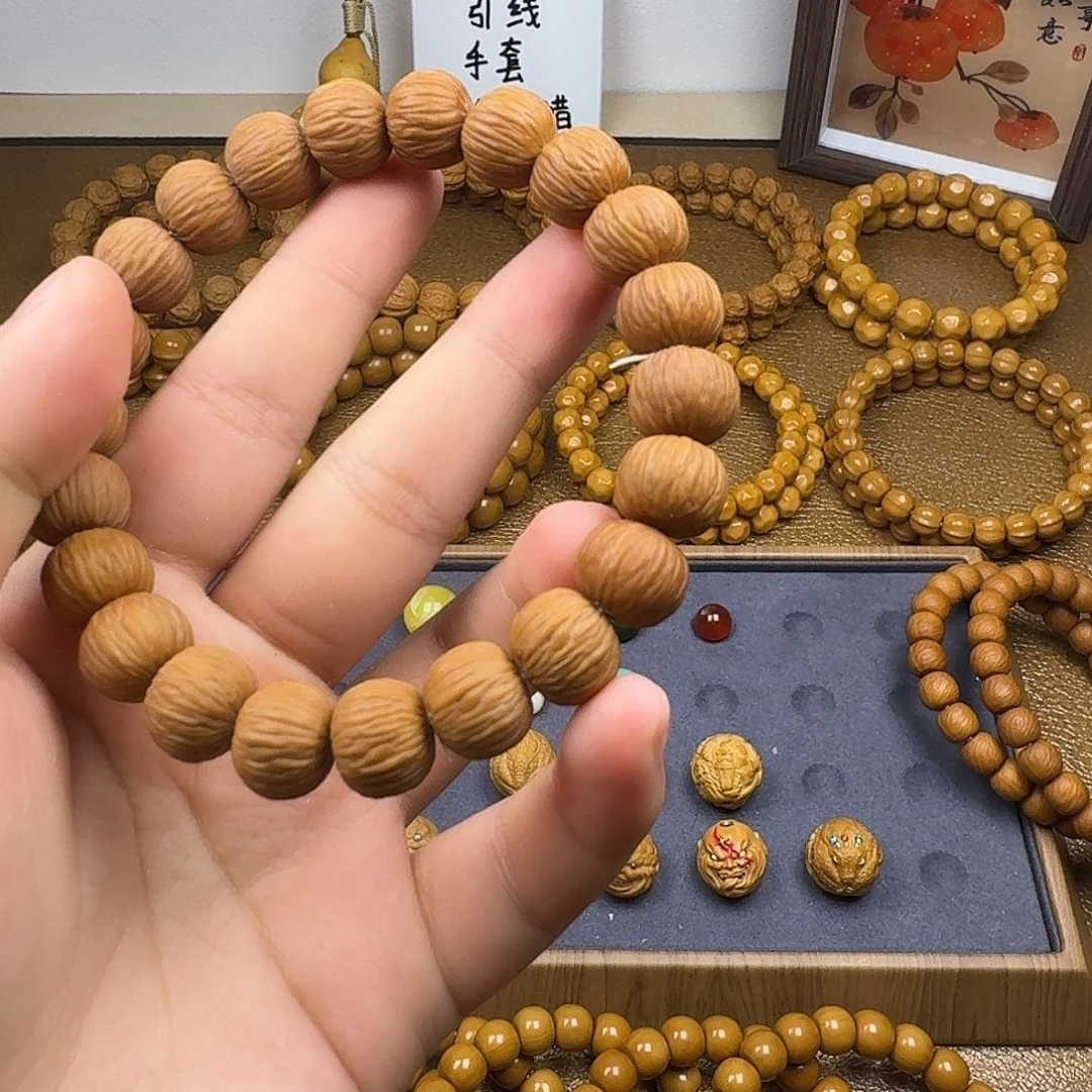 皮***周吊坠猴头核桃土豪