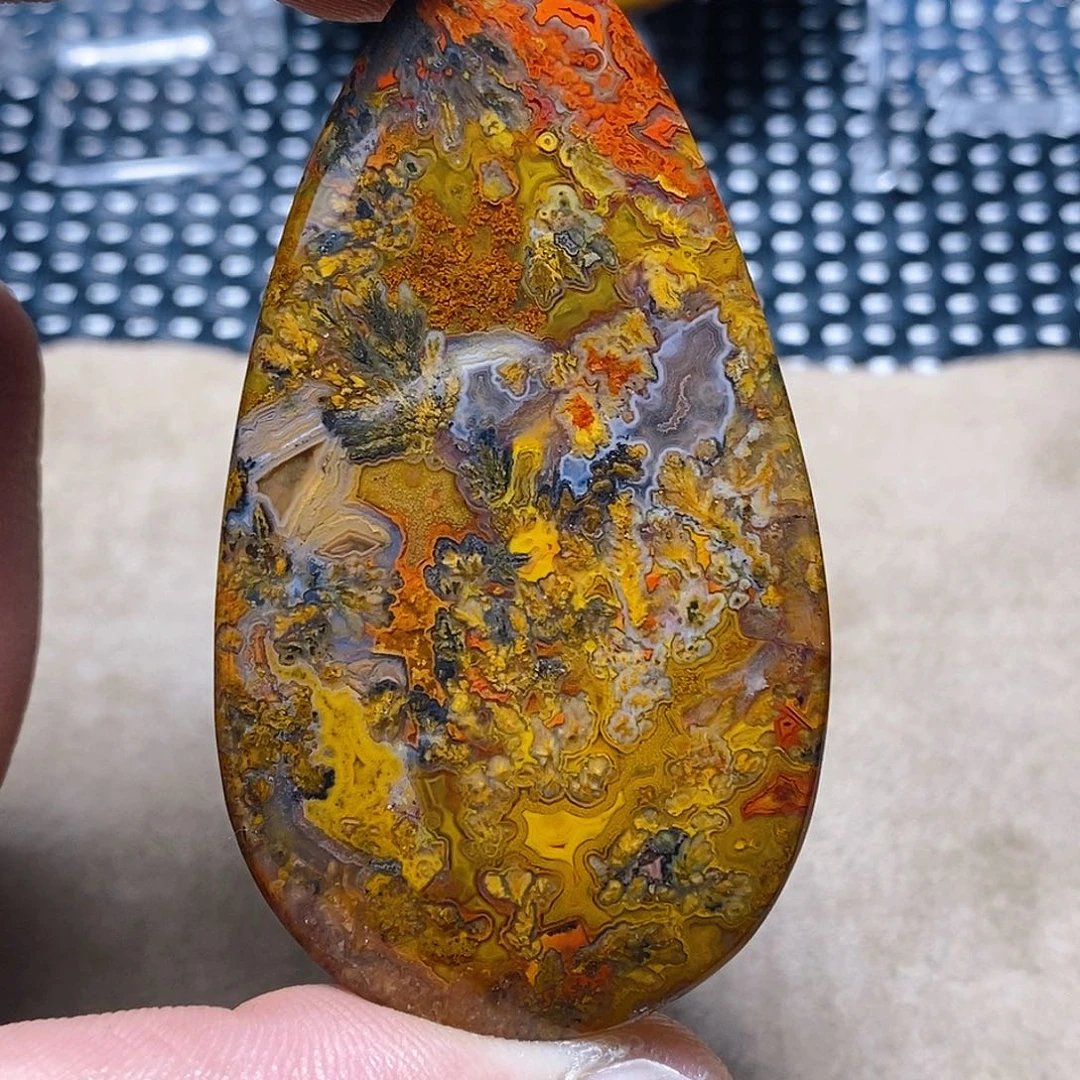 玛瑙/玉髓颈饰未镶嵌曾*