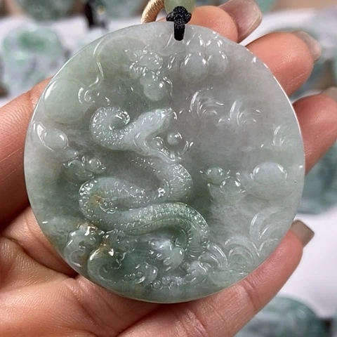 翡翠颈饰未镶嵌蛇牌有棉感福利