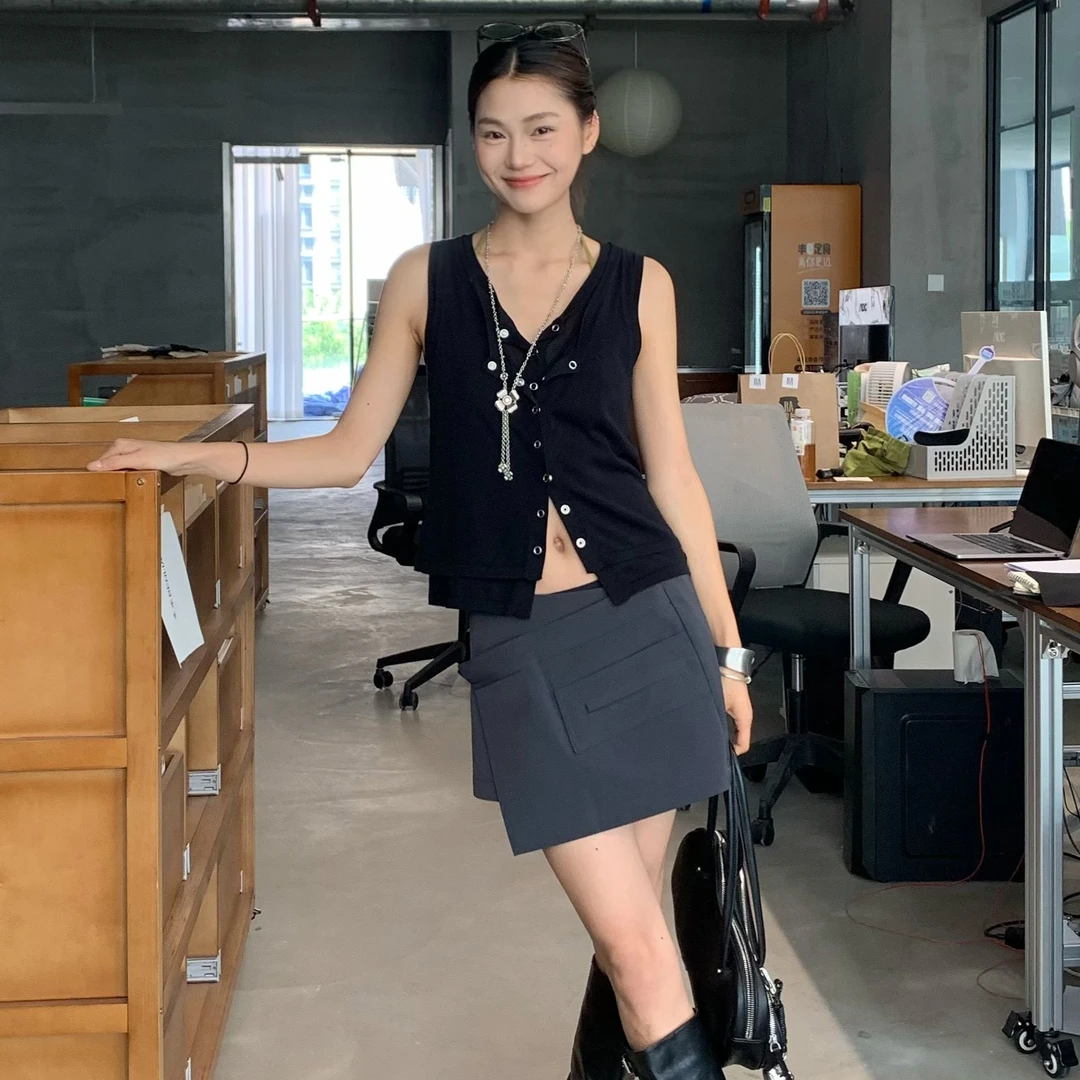 square circle方圆U领简约女夏季新款假两件背心款针织衫短袖上衣