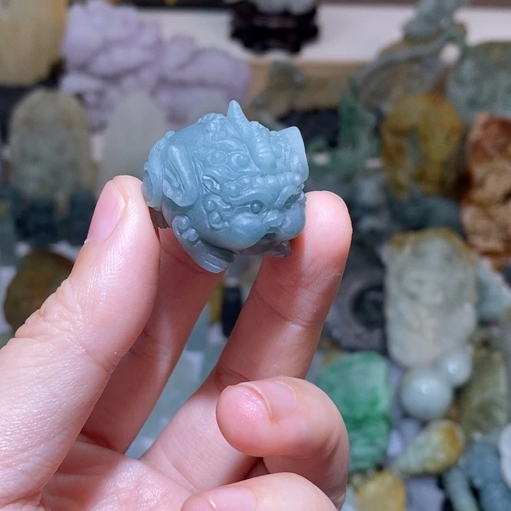 大***）定制翡翠未镶嵌翡翠