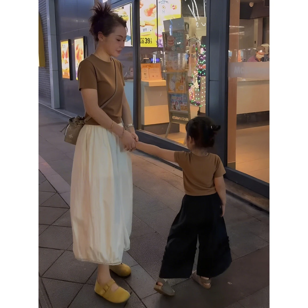 2025超火夏装一整套修身显瘦套装纯色上衣女阔腿休闲裤减龄两件套