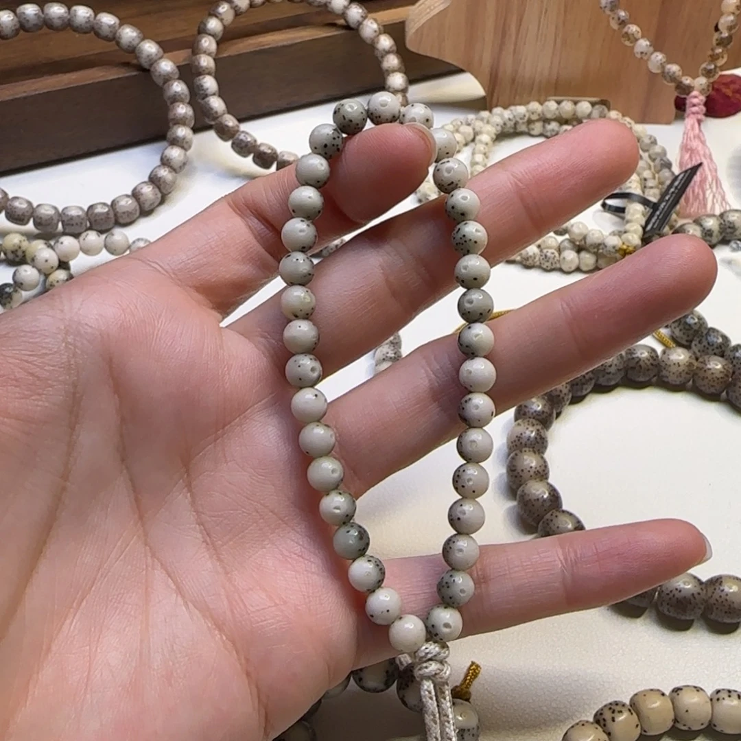 手串星月菩提石玉龙蛋大留白卡6手持