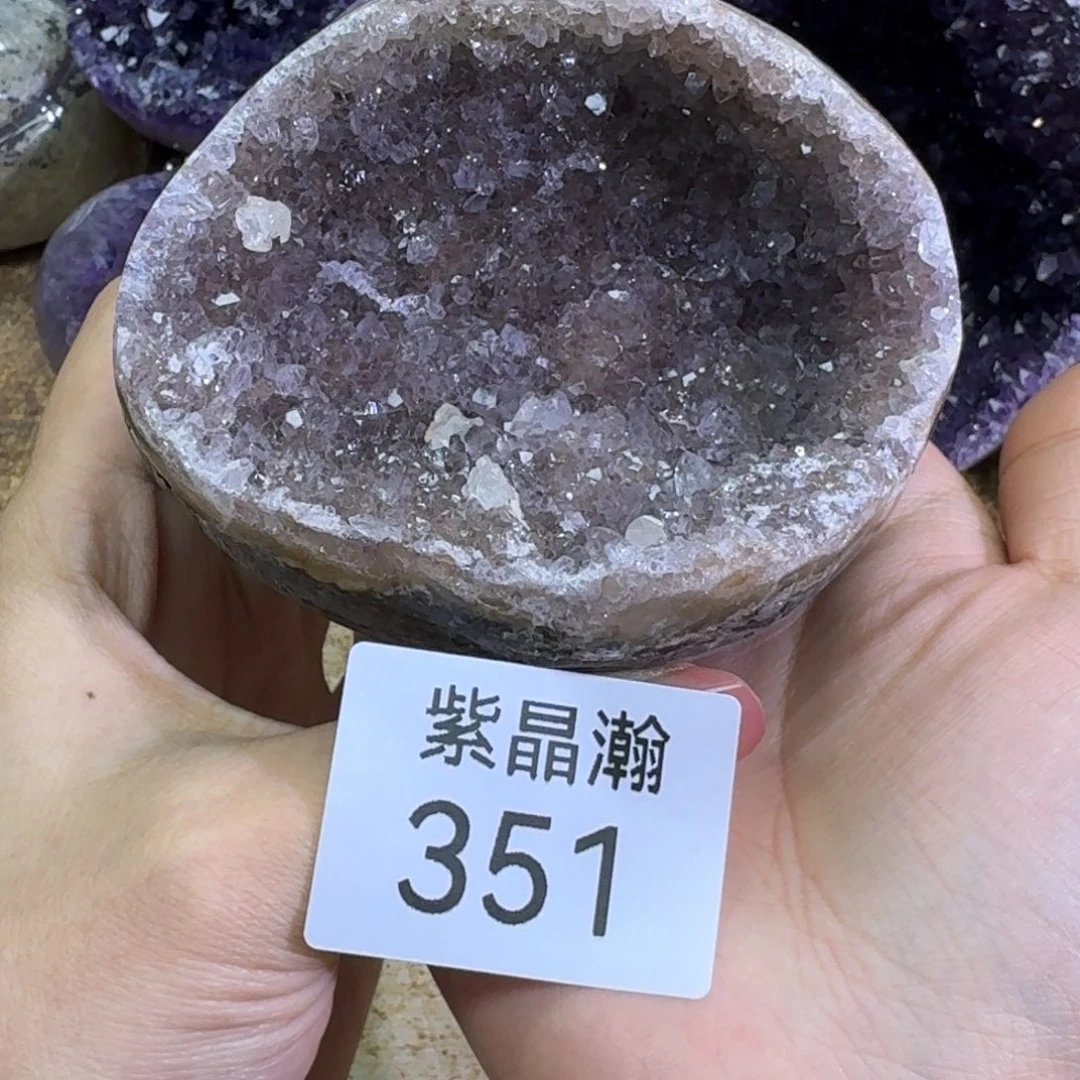 未镶嵌水晶大型摆件（非配饰）