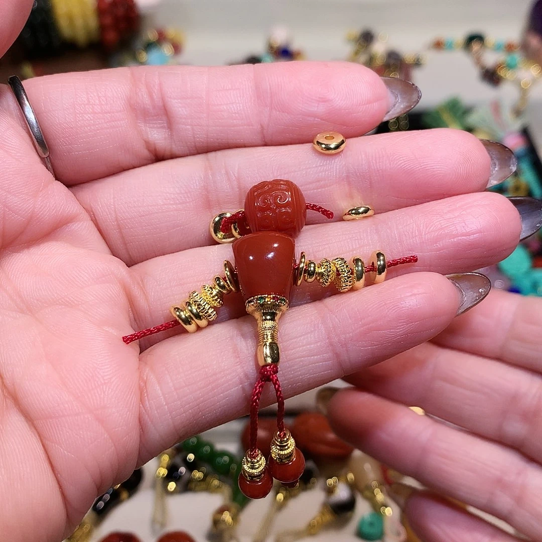 清****南红玛瑙未镶嵌珠宝奇石