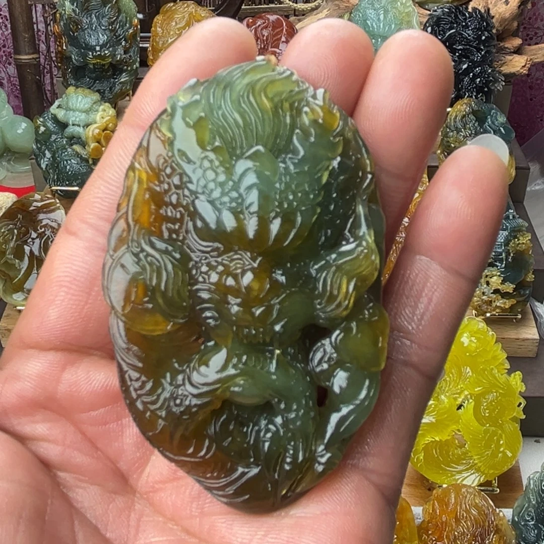 有****蛇纹石玉未镶嵌颈饰