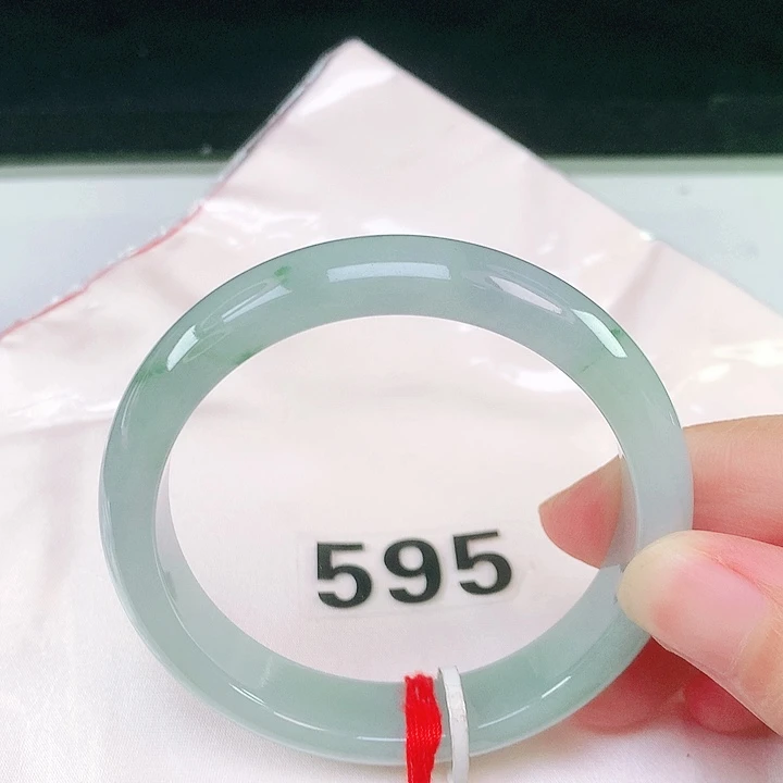 翡翠未镶嵌手镯55