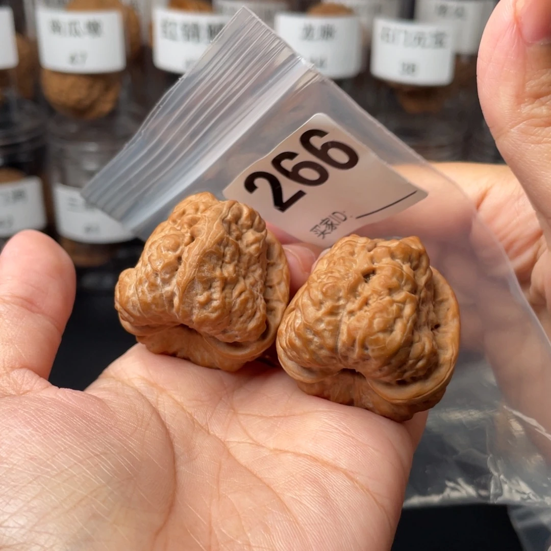 文玩核桃把件37三角蛙