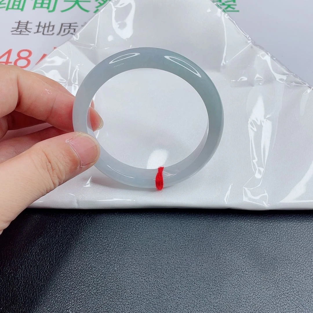 翡翠手镯未镶嵌冰紫手镯