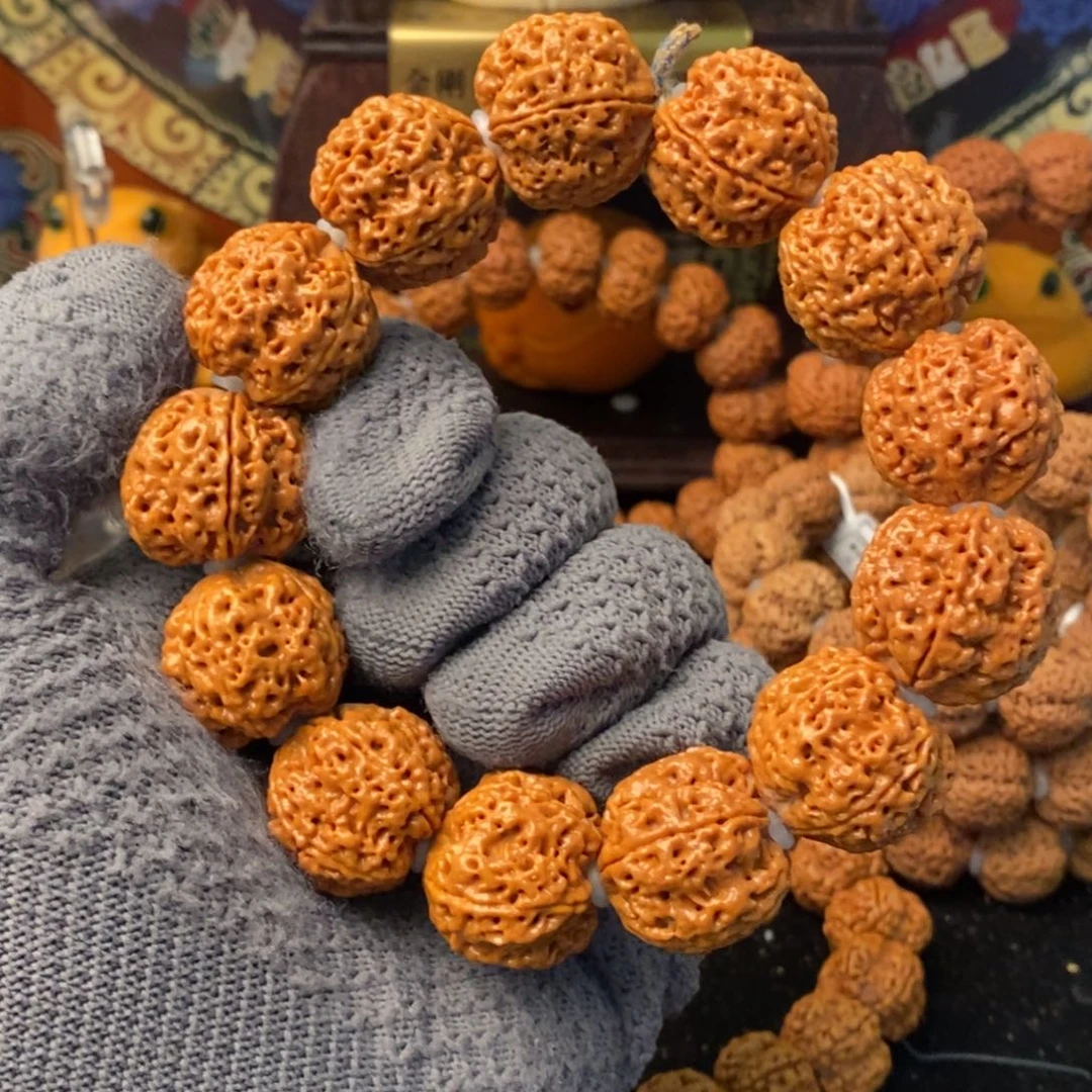 金刚菩提吊坠桉*24蜂王菠萝