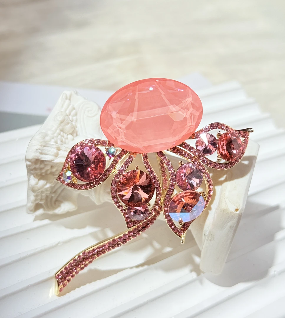 铜合金仿水晶胸针 澜七--施家轻奢时尚百搭复古重工优雅-S3604