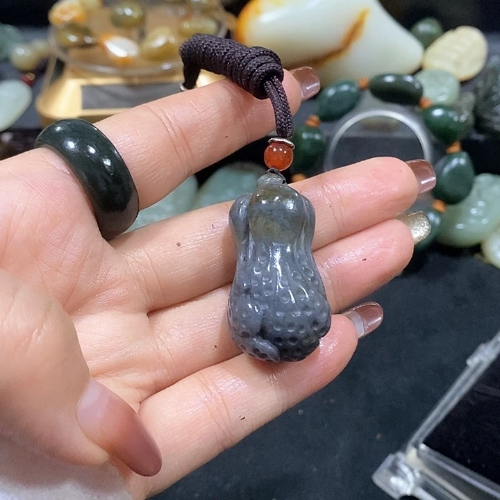 未镶嵌和田玉（糖玉）挂件