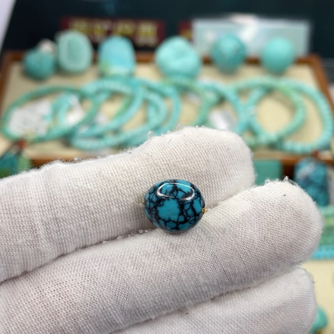 绿松石未镶嵌挂件