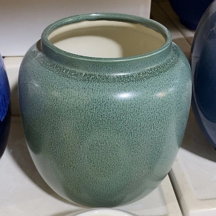 陶瓷花盆有孔 瑕疵介意勿拍