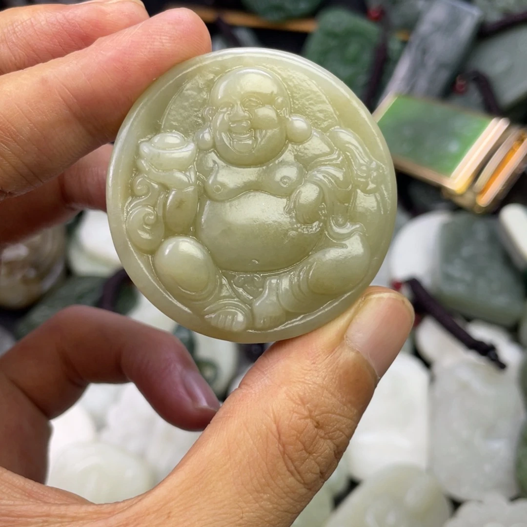颈饰未镶嵌和田玉