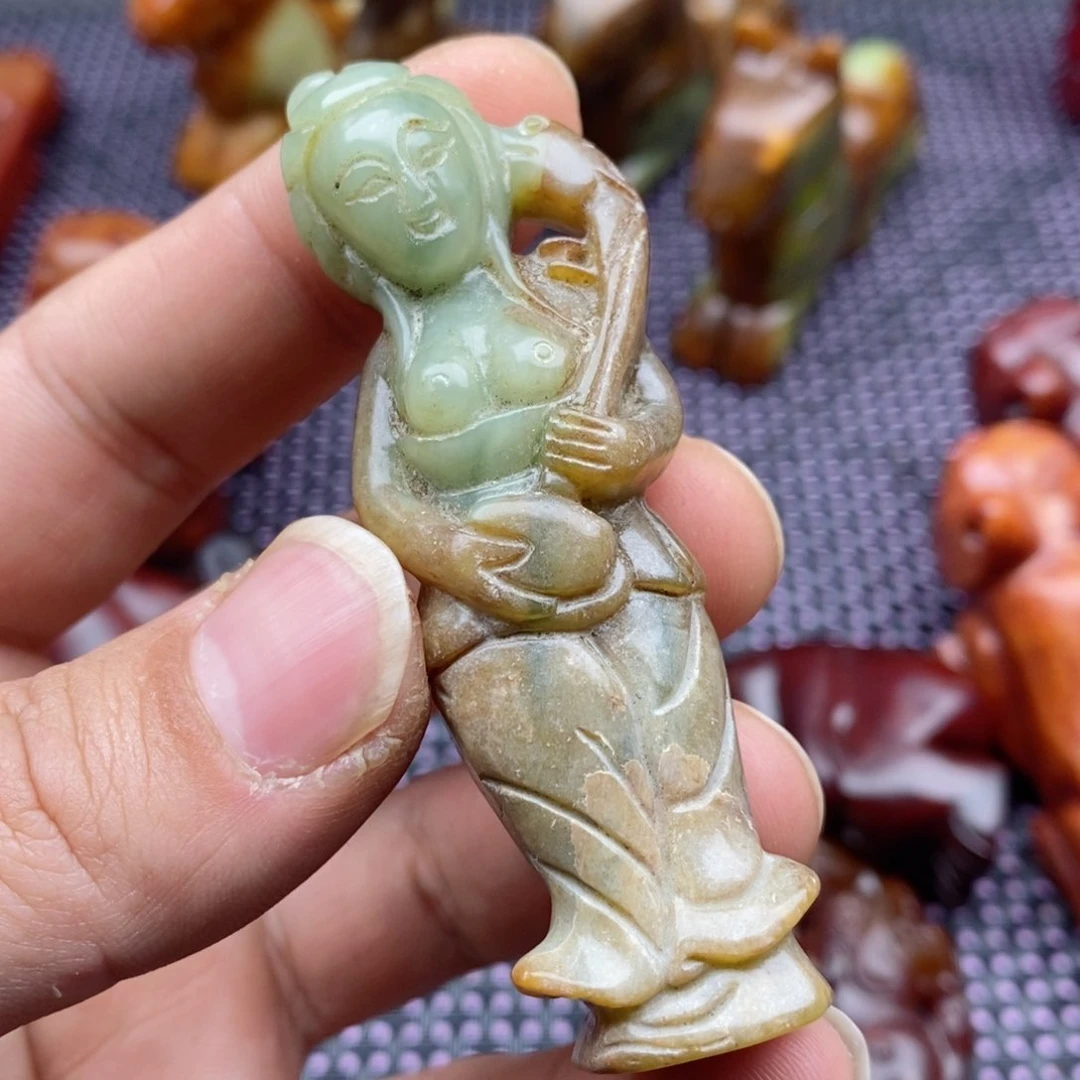 蛇纹石玉颈饰未镶嵌