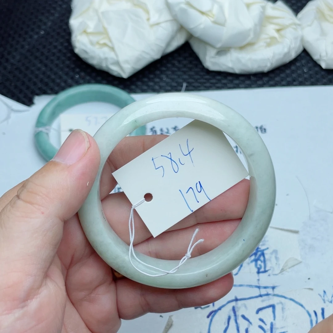 未镶嵌手镯翡翠翡翠手镯179