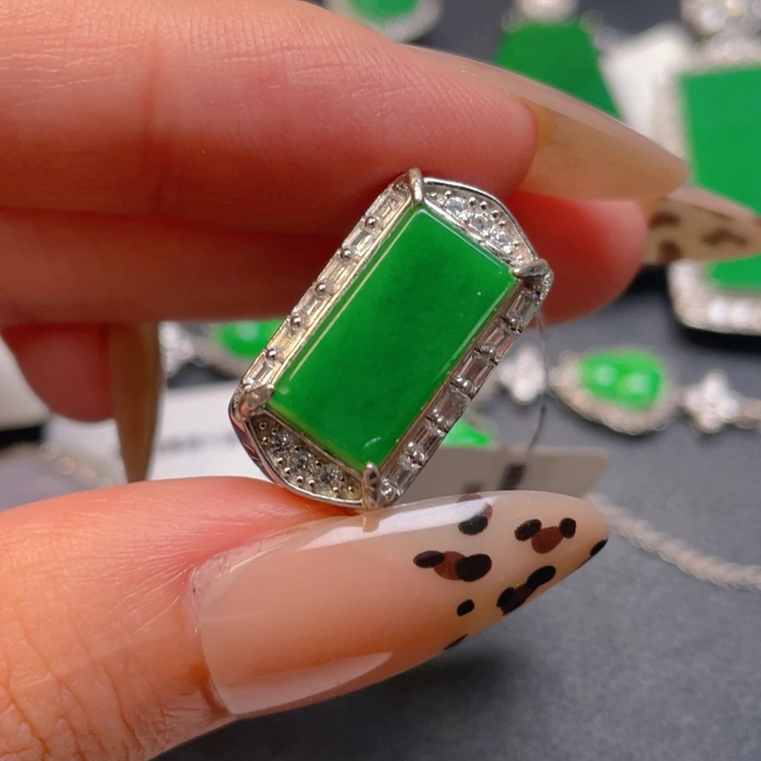 翡翠银S925镶嵌颈饰