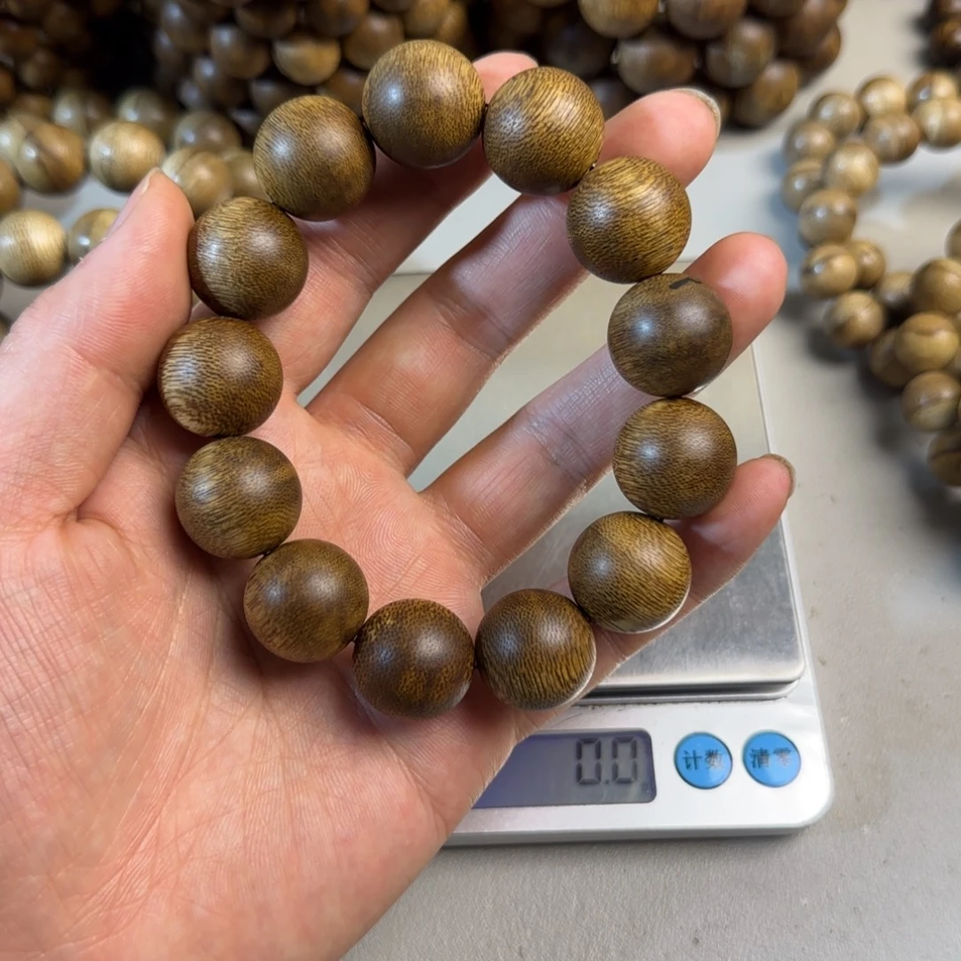 沉香香囊沉香菩萨奇1.9尺寸