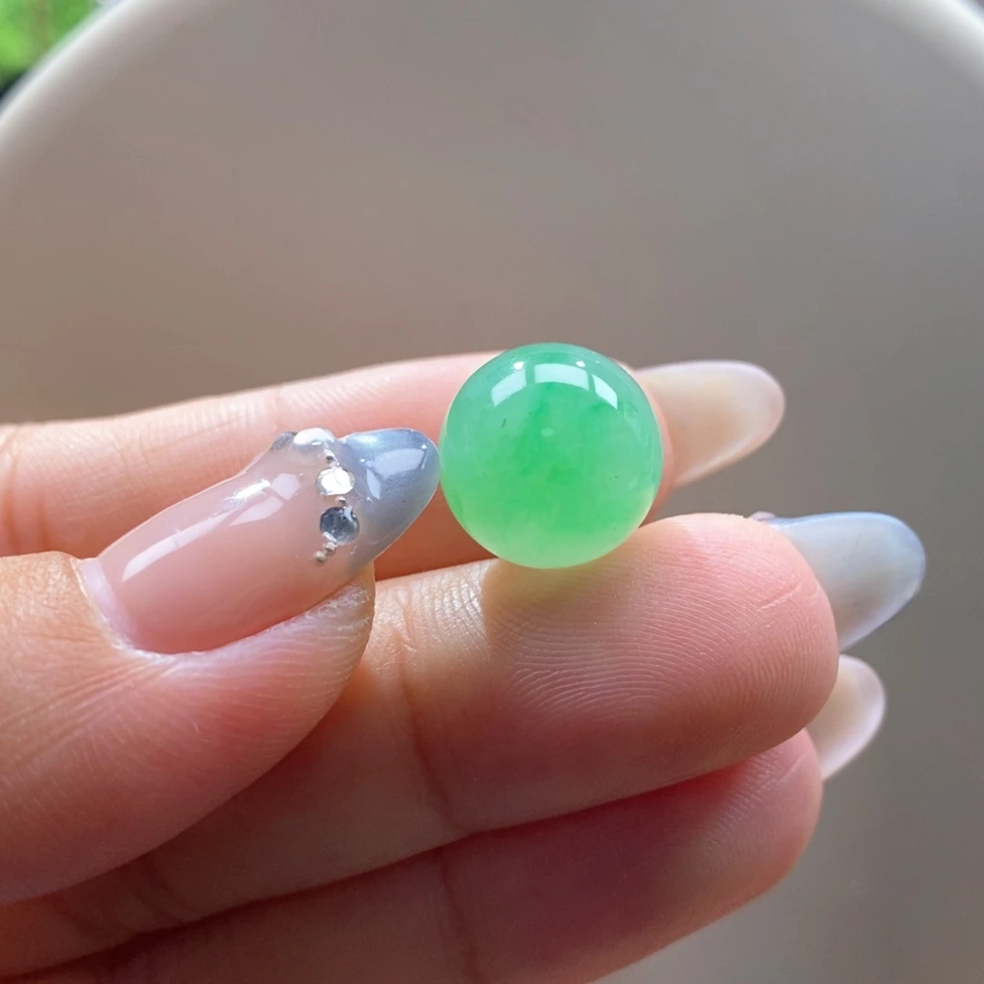 翡翠未镶嵌吊坠(不含链)翡翠阳绿珠卡13.1