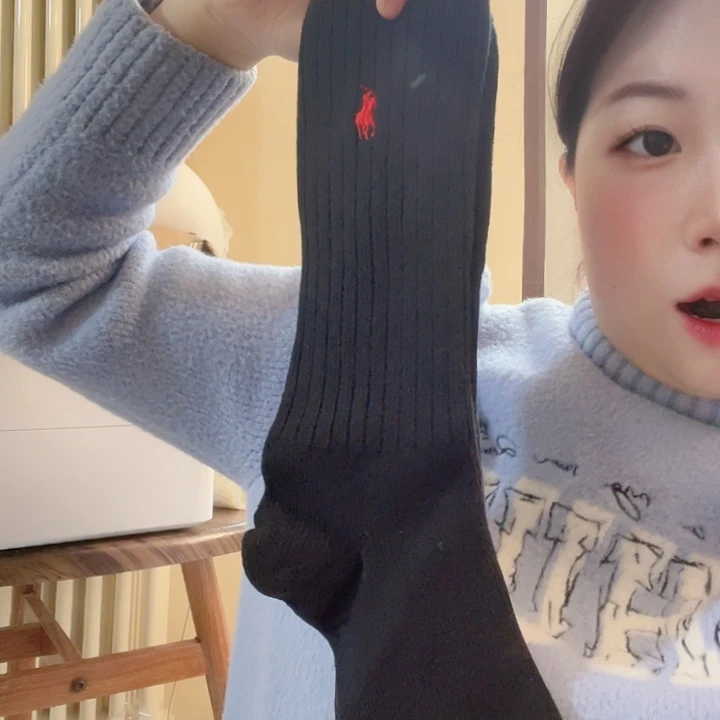 三醋酯纤维小马黑色红标袜子