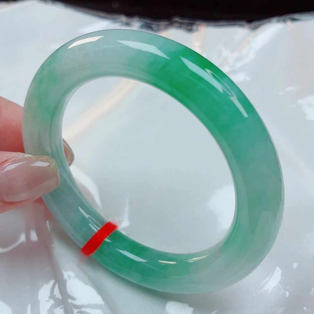 翡翠未镶嵌手镯54+