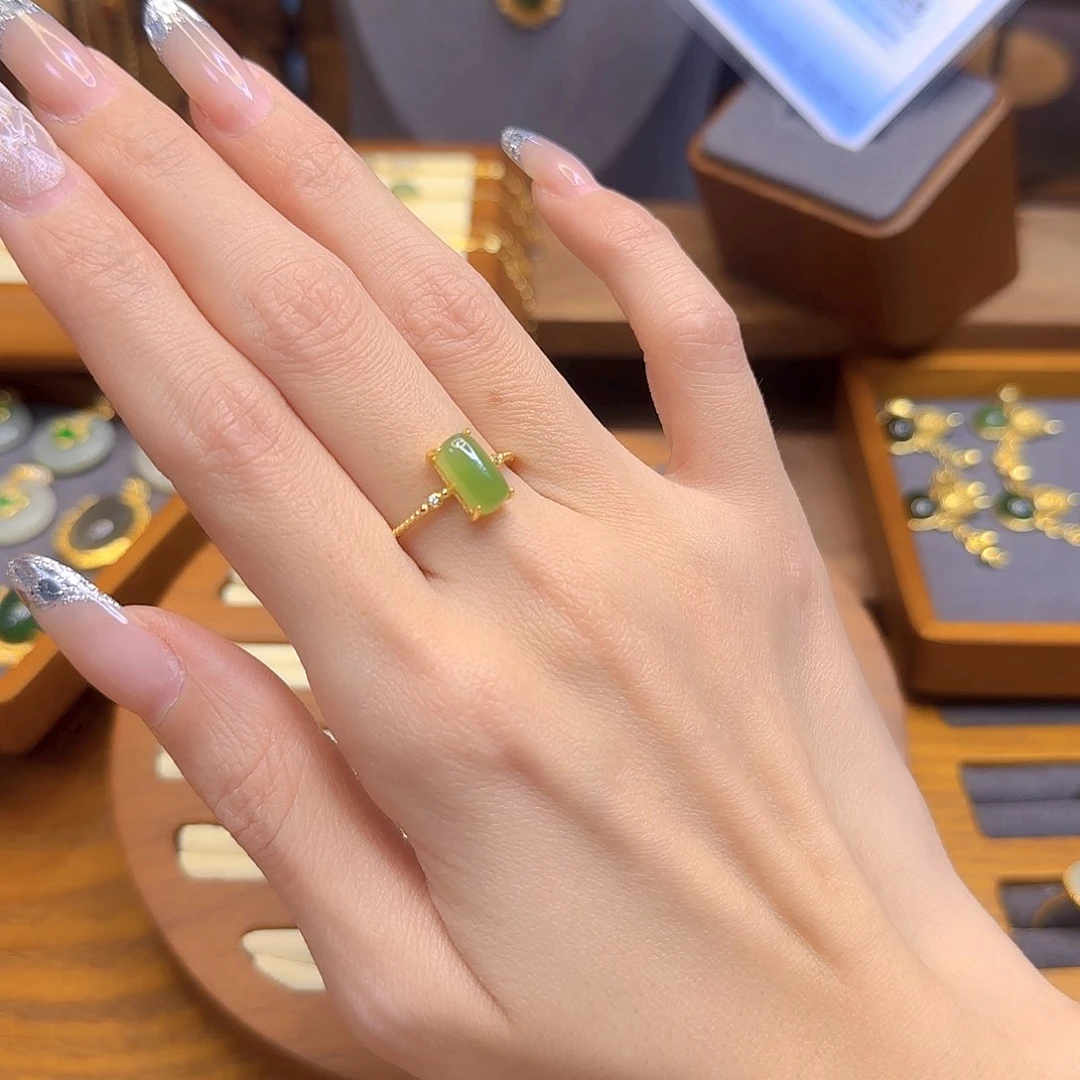 和田玉戒指银S925镀金镶嵌