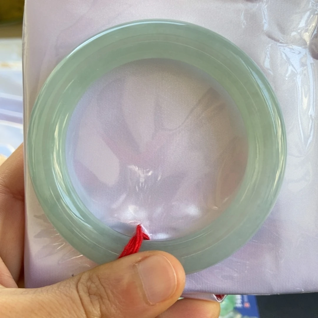 翡翠手镯未镶嵌手镯