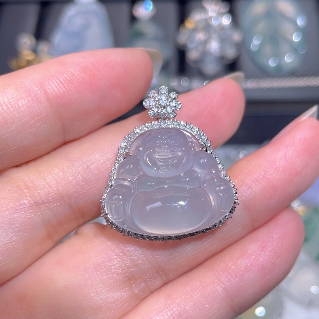 翡翠18K金镶嵌颈饰翡翠