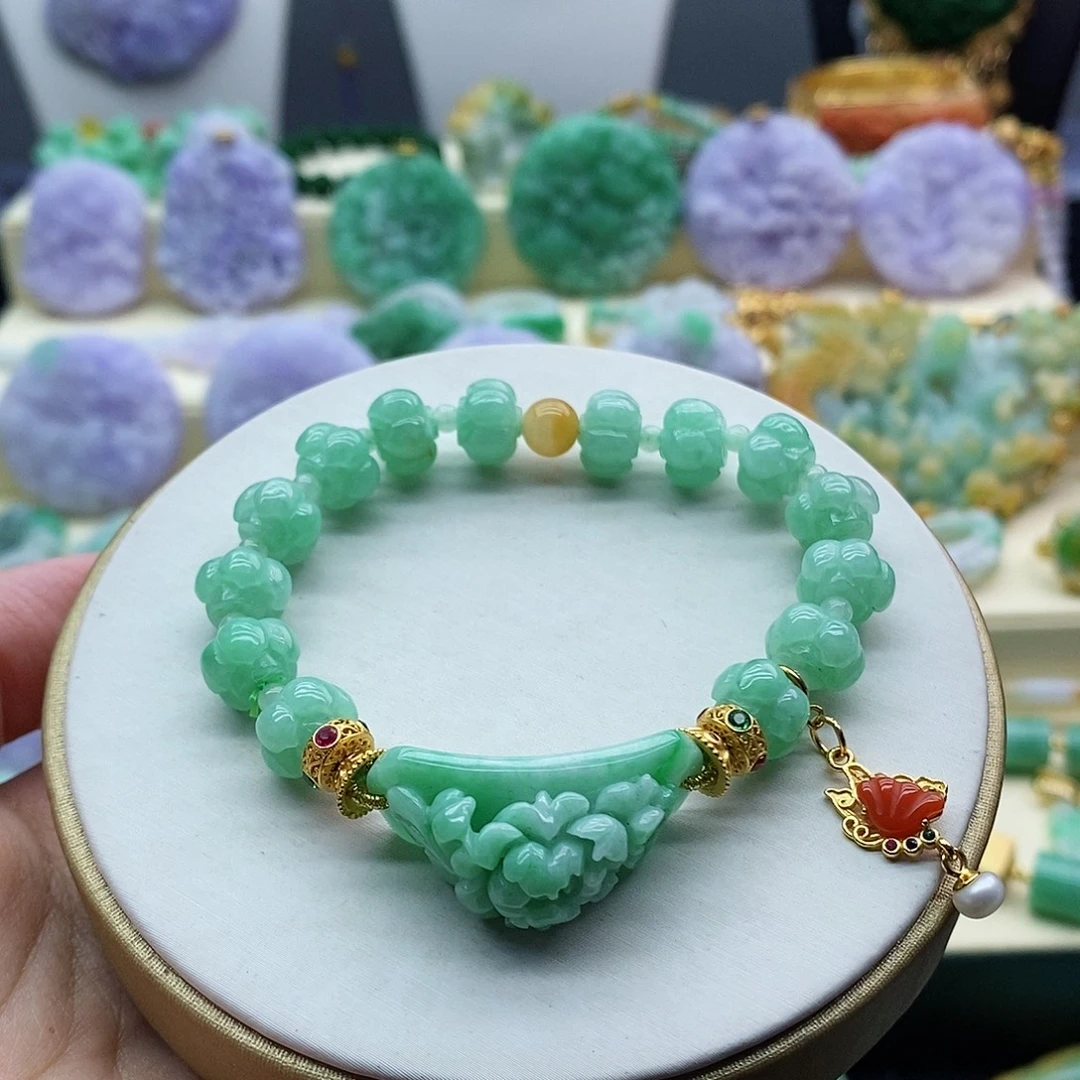 翡翠未镶嵌手串手牌