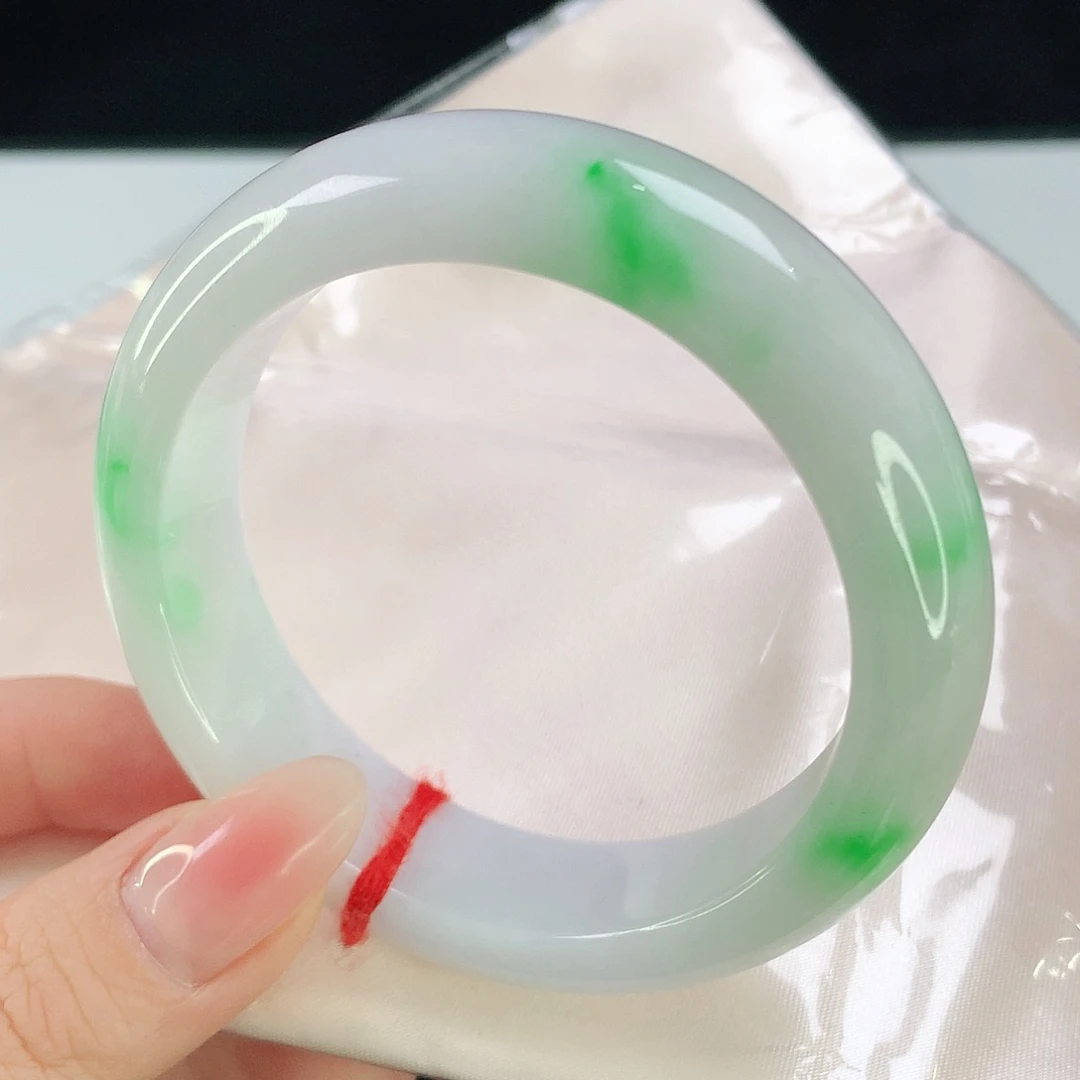 未镶嵌手镯翡翠666