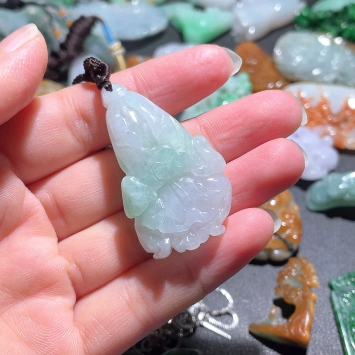 【闪购商品】翡翠颈饰未镶嵌天然翡翠