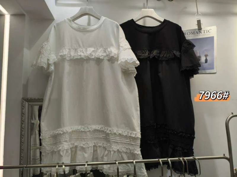 短袖花边体恤连衣裙