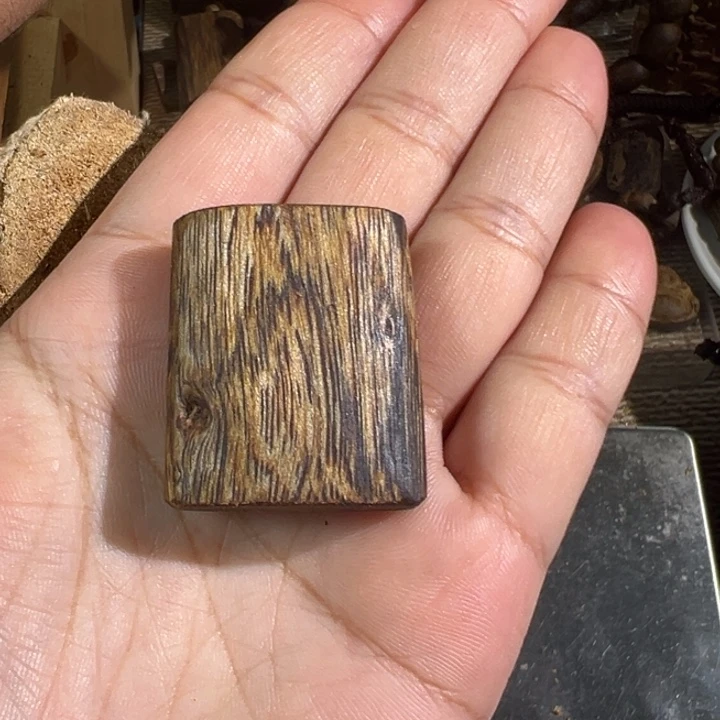 吊坠沉香白棋楠沉香吊坠7克