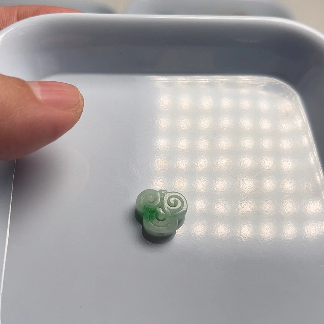 颈饰未镶嵌翡翠天然翡翠