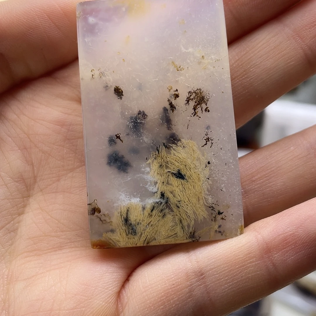 玛瑙/玉髓未镶嵌珠宝半成品